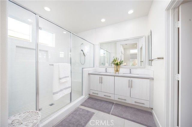 109 Newall, Irvine, CA 92618