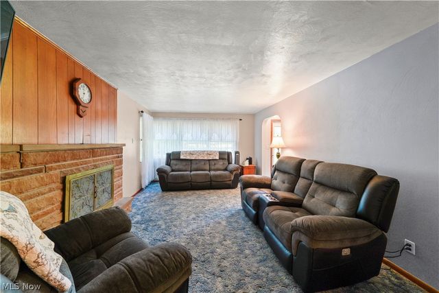 9621 Wolfe Road, Windham, OH 44288