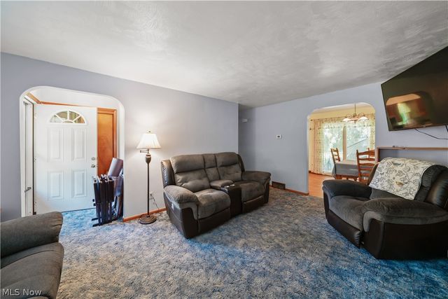 9621 Wolfe Road, Windham, OH 44288