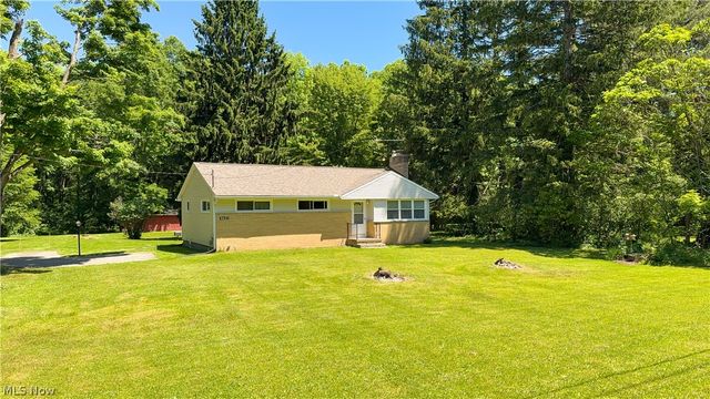 9621 Wolfe Road, Windham, OH 44288