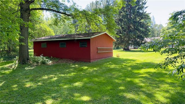 9621 Wolfe Road, Windham, OH 44288