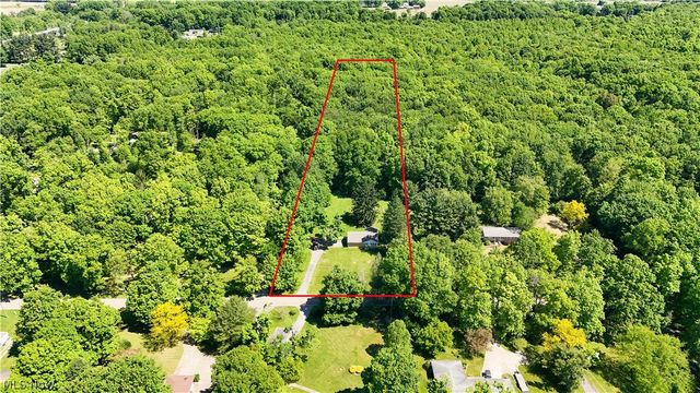 9621 Wolfe Road, Windham, OH 44288