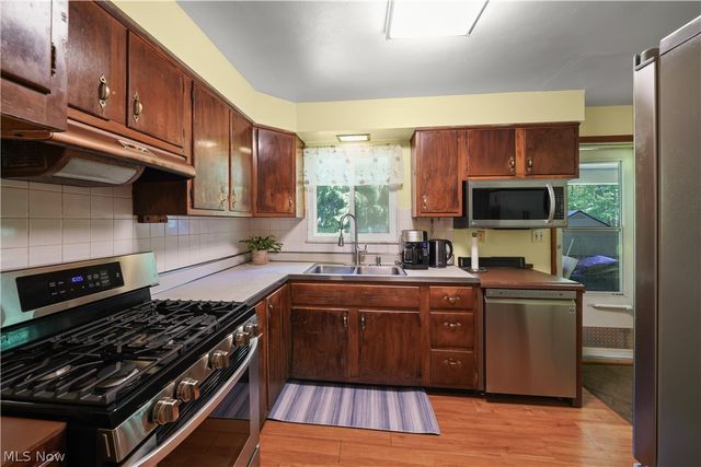 9621 Wolfe Road, Windham, OH 44288