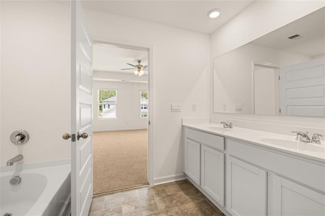 8565 Secretariat Drive, Lithonia, GA 30058