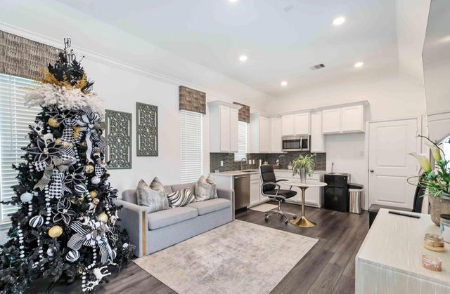 4202 Redford Valley Road, Rosharon, TX 77583