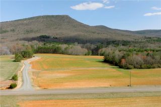 3 Old Mill Road, Pinnacle, NC 27043