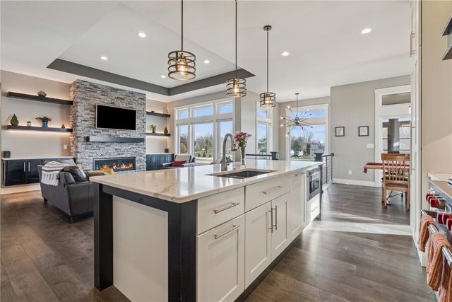 1044 Tramore Court, Marion, IA 52302