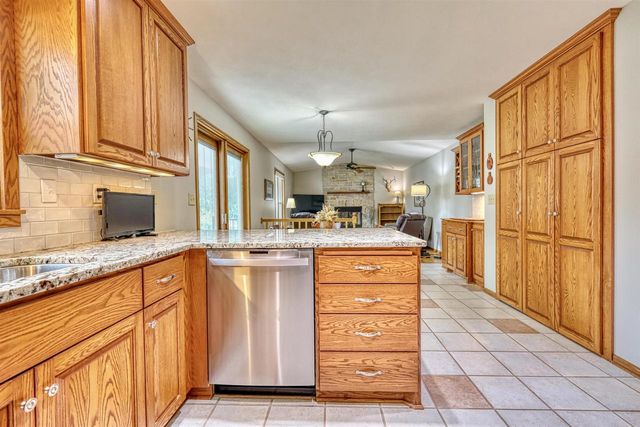 412 Bonnie Road, Cottage Grove, WI 53527