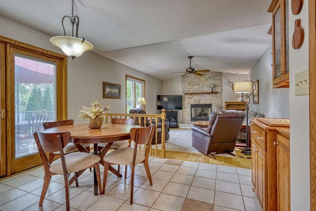 412 Bonnie Road, Cottage Grove, WI 53527