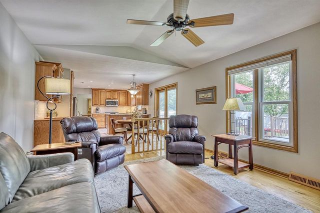 412 Bonnie Road, Cottage Grove, WI 53527