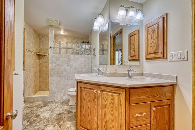 412 Bonnie Road, Cottage Grove, WI 53527