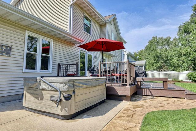412 Bonnie Road, Cottage Grove, WI 53527