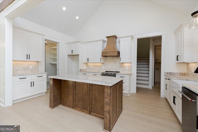 6975 Columbus Road, Lizella, GA 31052