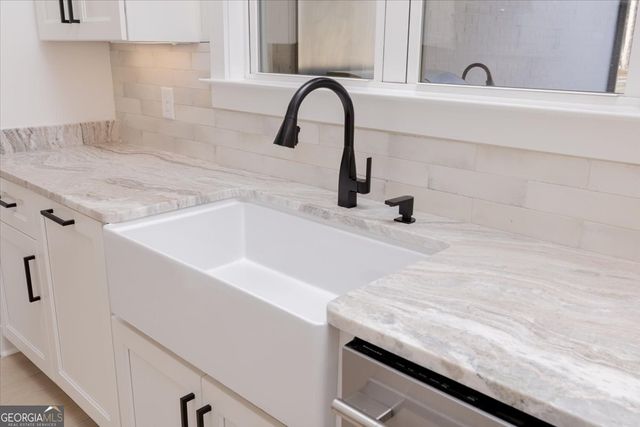 6975 Columbus Road, Lizella, GA 31052