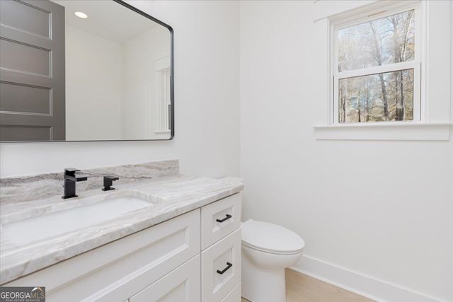 6975 Columbus Road, Lizella, GA 31052