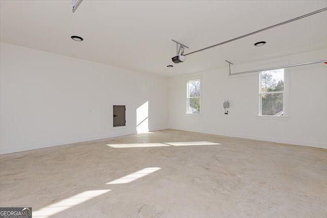 6975 Columbus Road, Lizella, GA 31052