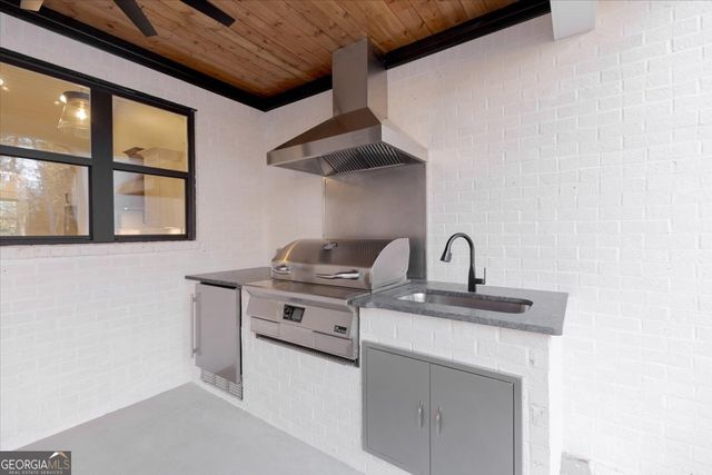 6975 Columbus Road, Lizella, GA 31052