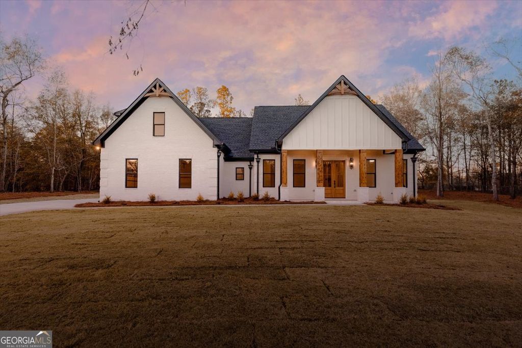 6975 Columbus Road, Lizella, GA 31052