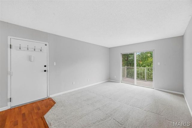 1445 Willow Brook Cove 9, St Louis, MO 63146