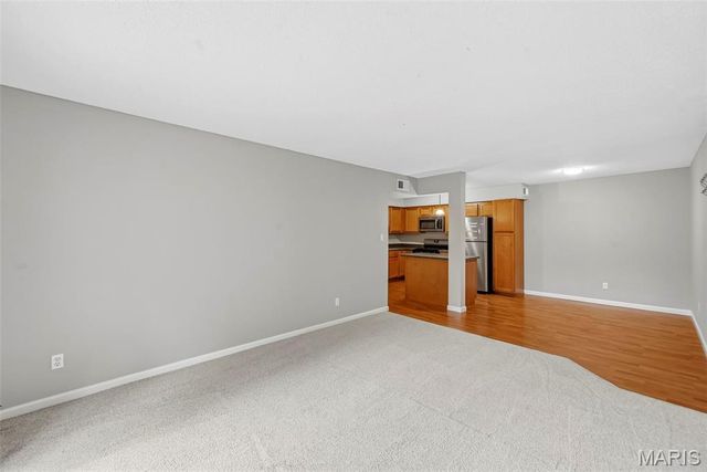 1445 Willow Brook Cove 9, St Louis, MO 63146