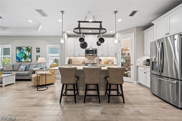 7008 Mistral WAY, Fort Myers, FL 33966