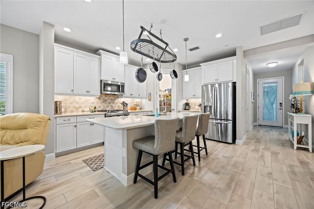 7008 Mistral WAY, Fort Myers, FL 33966