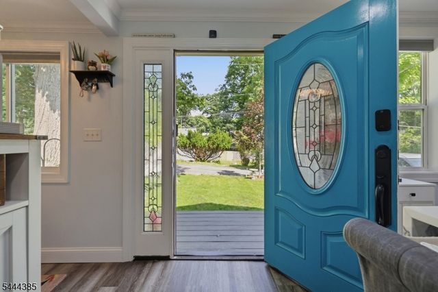 21 Bucknell Way, Hopatcong Boro, NJ 07843