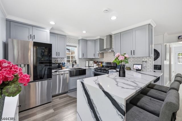 21 Bucknell Way, Hopatcong Boro, NJ 07843
