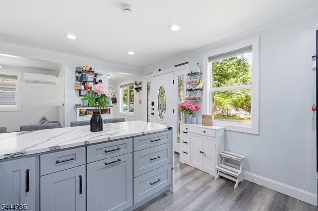 21 Bucknell Way, Hopatcong Boro, NJ 07843