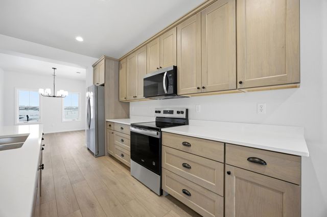 4736 Hampton Loop S, Moorhead, MN 56560