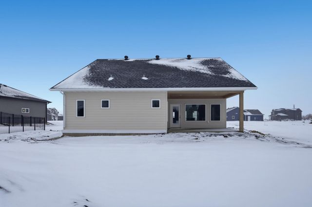 4736 Hampton Loop S, Moorhead, MN 56560