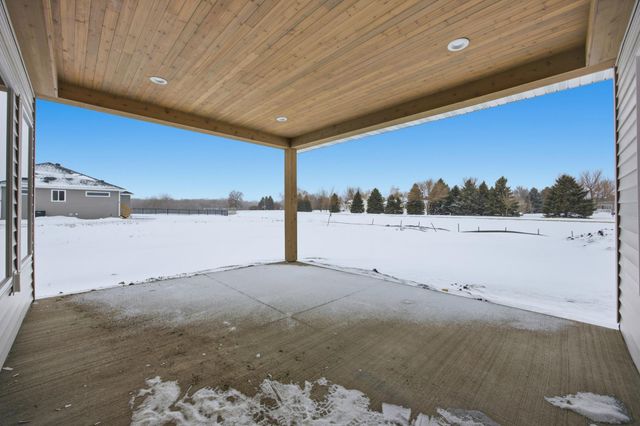 4736 Hampton Loop S, Moorhead, MN 56560