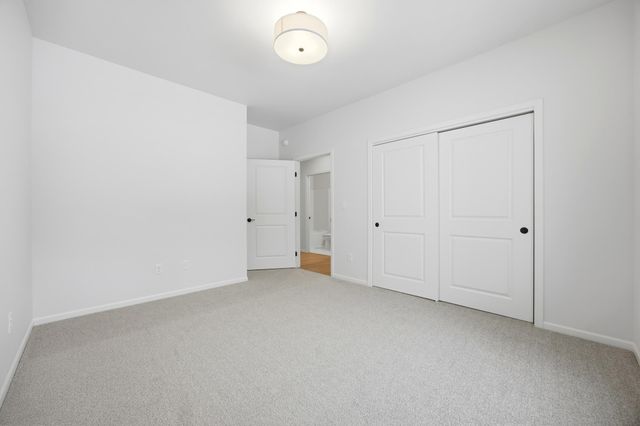 4736 Hampton Loop S, Moorhead, MN 56560