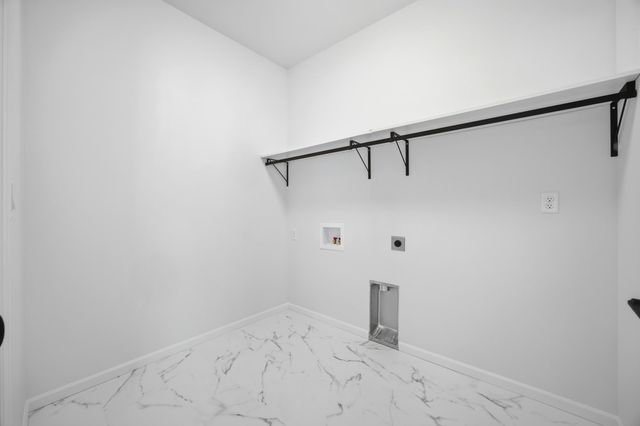 4736 Hampton Loop S, Moorhead, MN 56560