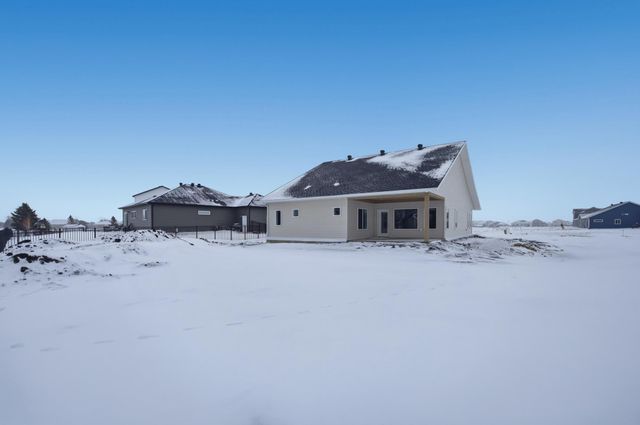 4736 Hampton Loop S, Moorhead, MN 56560