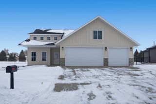 4736 Hampton Loop S, Moorhead, MN 56560