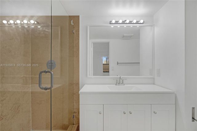 15801 W Waterside Cir 101, Sunrise, FL 33326