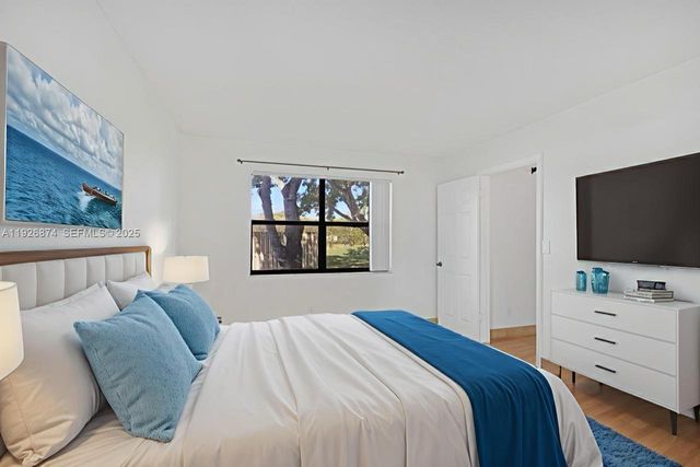 15801 W Waterside Cir 101, Sunrise, FL 33326