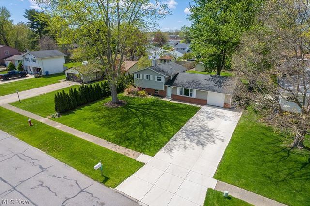 6974 Wil Lou Lane, North Ridgeville, OH 44039