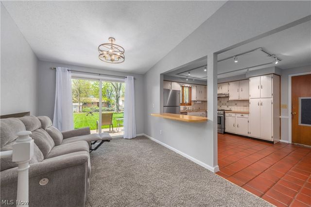 6974 Wil Lou Lane, North Ridgeville, OH 44039