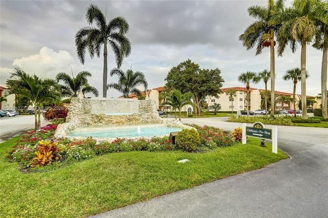 8941 S Hollybrook Boulevard 202, Pembroke Pines, FL 33025