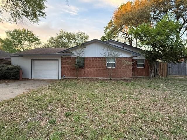 584 Elm Street, Prairie View, TX 77484