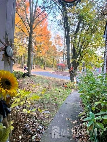 44 Van Pelt Court, East Brunswick, NJ 08816