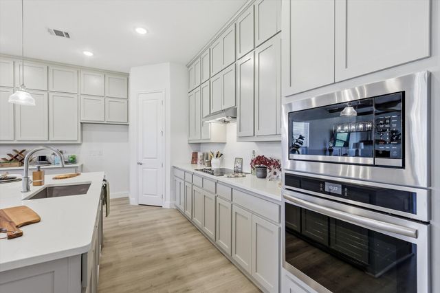 4017 Eagles Bluff Road, Midlothian, TX 76065