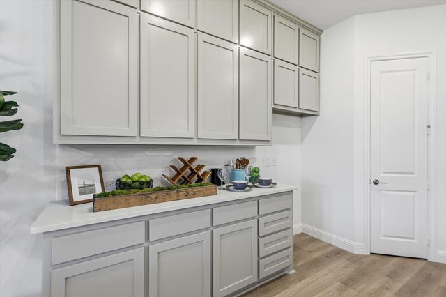 4017 Eagles Bluff Road, Midlothian, TX 76065