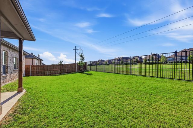 4017 Eagles Bluff Road, Midlothian, TX 76065