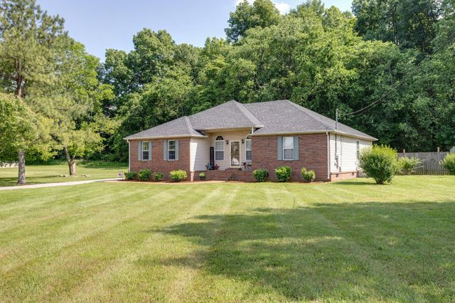 2122 Derrick Rd, Chapel Hill, TN 37034