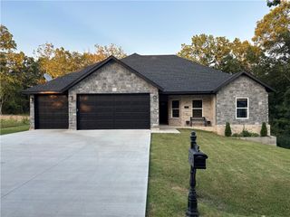5 Aberdeen Drive, Bella Vista, AR 72715