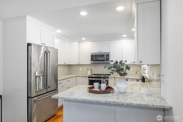 11228 108th Avenue NE, Kirkland, WA 98033