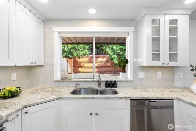 11228 108th Avenue NE, Kirkland, WA 98033